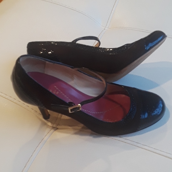 Kate Spade Brown 2 1/2"heels - Picture 4 of 7